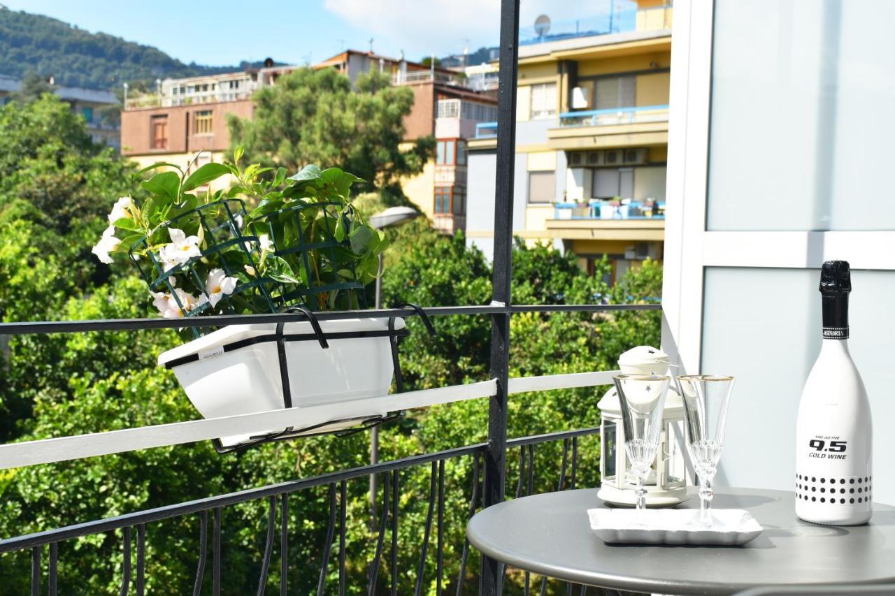Costantino Suites Sorrento Esterno foto